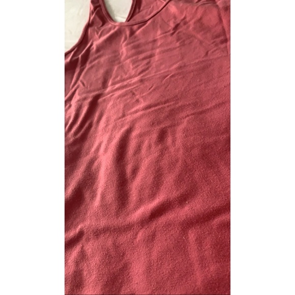 Lulu lemon tank size 2 - Picture 2 of 3